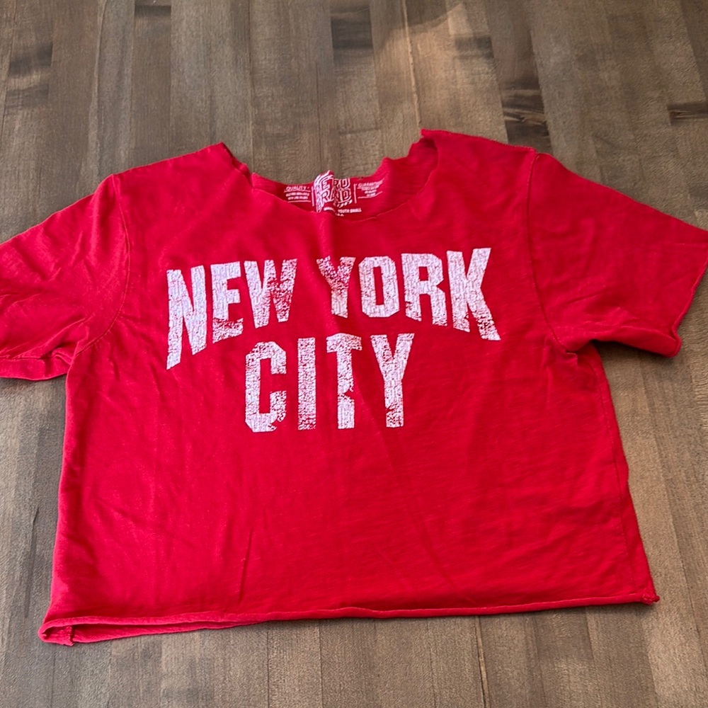 ❤️ Original Retro Brand “New York City” cropped, cutoff tee ❤️